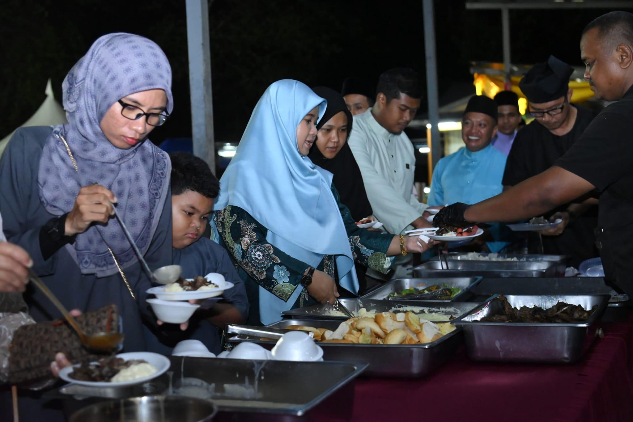 JAMUAN HARI RAYA AIDILFITRI